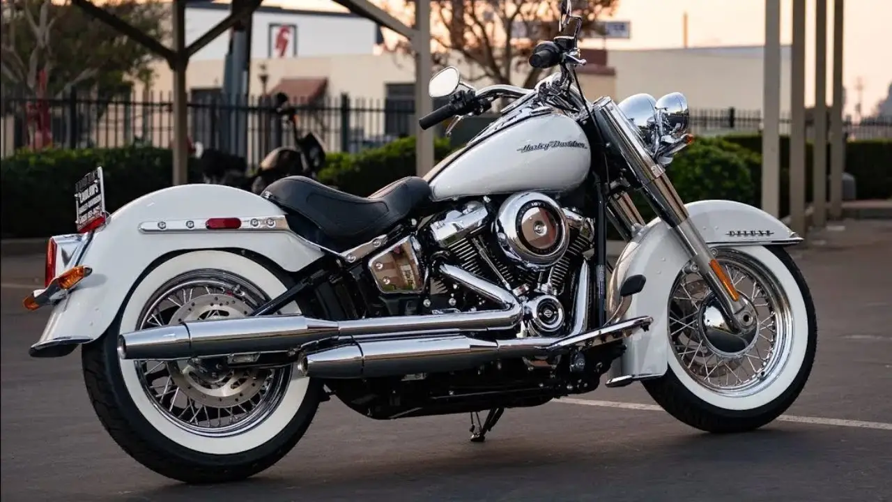 Harley-Davidson Softail Deluxe 2026 Returns
